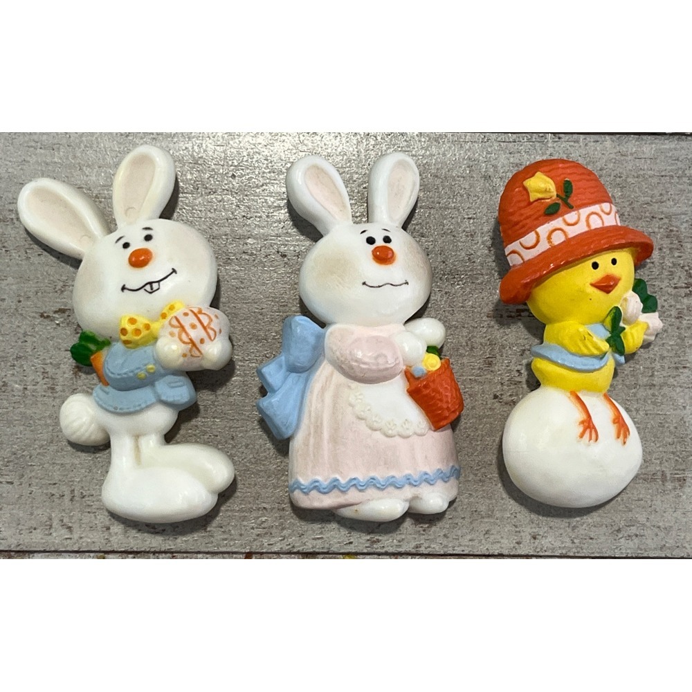 Hallmark 1975 Barnaby, Bernadette &‎ Chickory Chick Vintage Collectible Pins